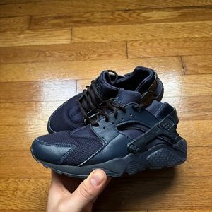 Womens Dark Navy Nike Huarache Shoes